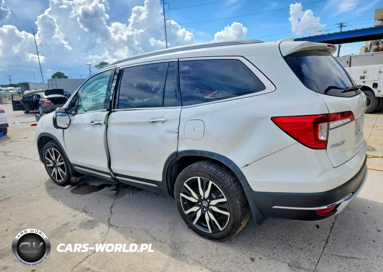 2019 Honda Pilot Touring VIN:5FNYF5H66KB029160 - 2