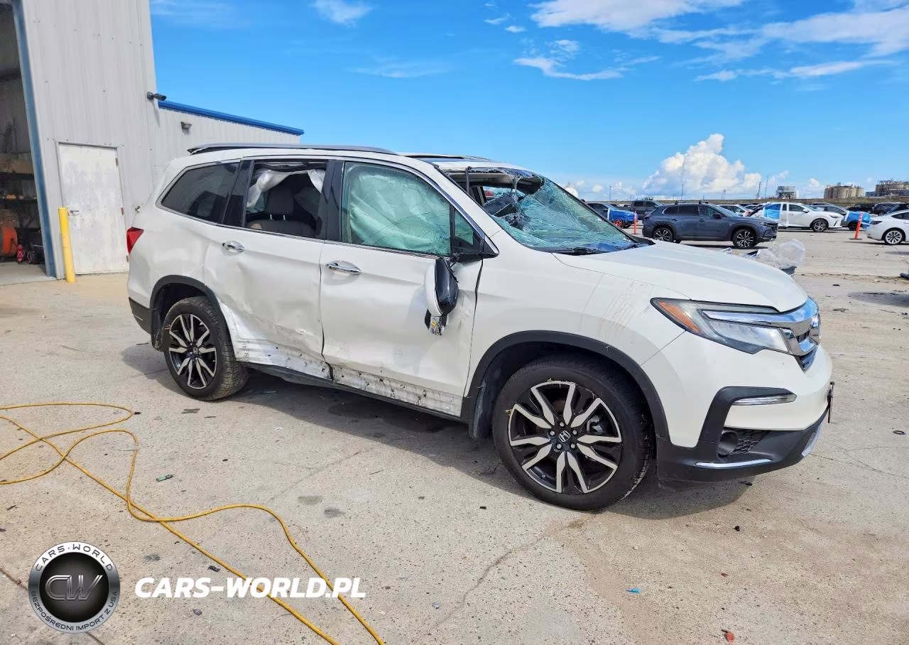 2019 Honda Pilot Touring VIN:5FNYF5H66KB029160 - 4