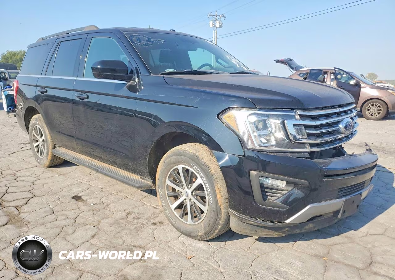 2018 Ford Expedition Xlt VIN:1FMJU1JT3JEA14630 - 4