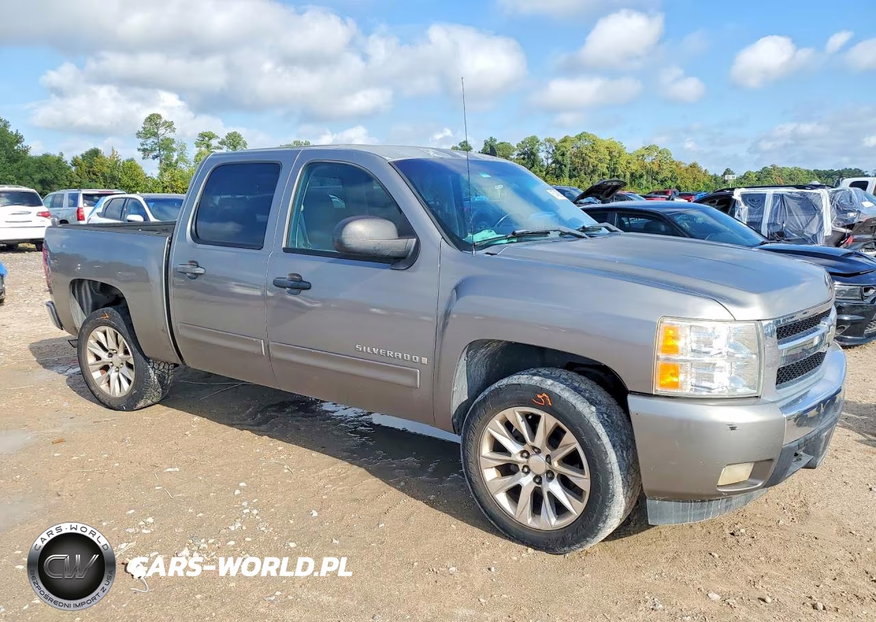 2007 Chevrolet Silverado C1500 Crew Cab VIN:2GCEC13J971728566 - 4