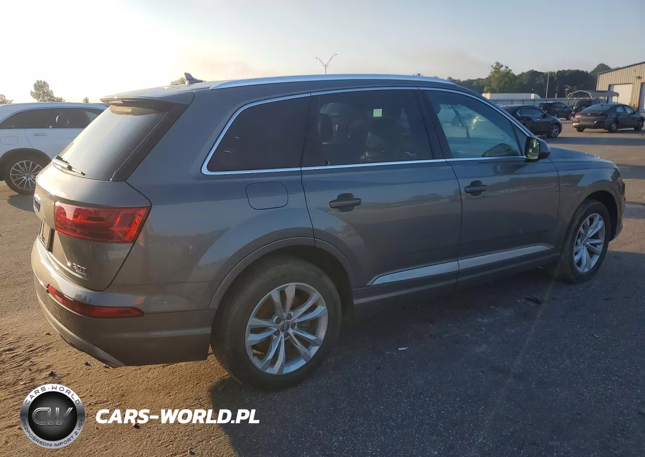 2017 Audi Q7 Premium Plus VIN:WA1LAAF73HD028944 - 3