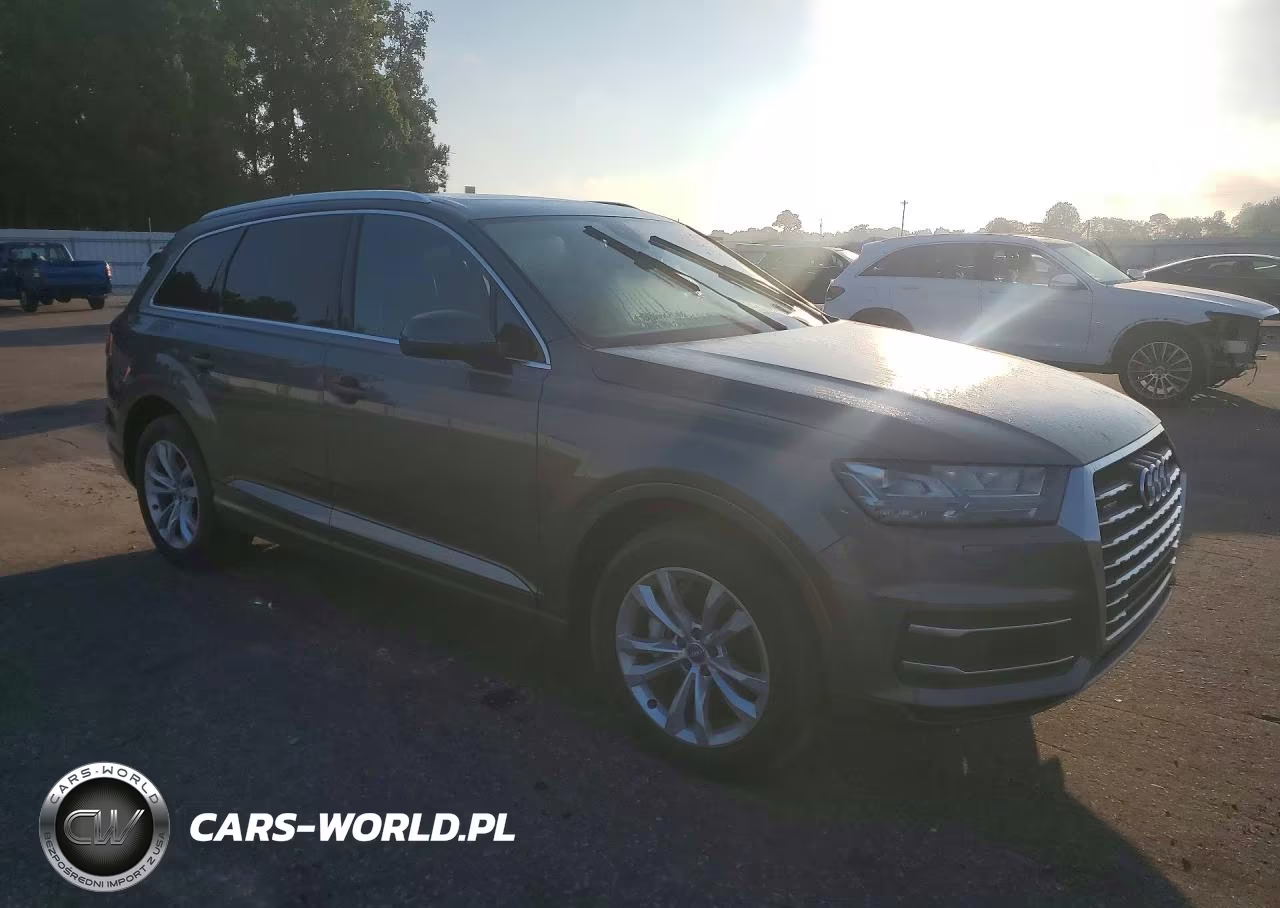 2017 Audi Q7 Premium Plus VIN:WA1LAAF73HD028944 - 4