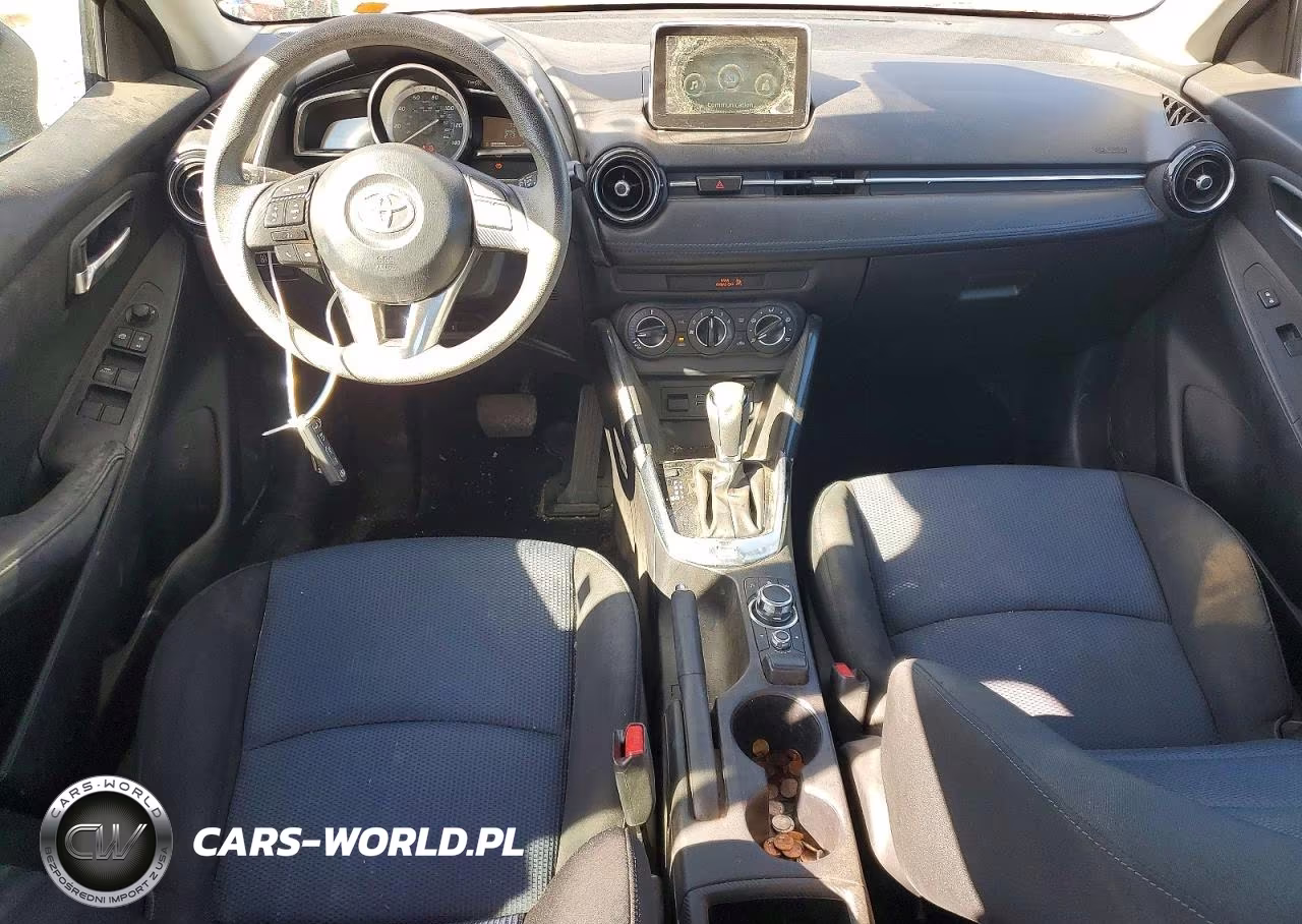 2018 Toyota Yaris Ia Base VIN:3MYDLBYV4JY305093 - 8