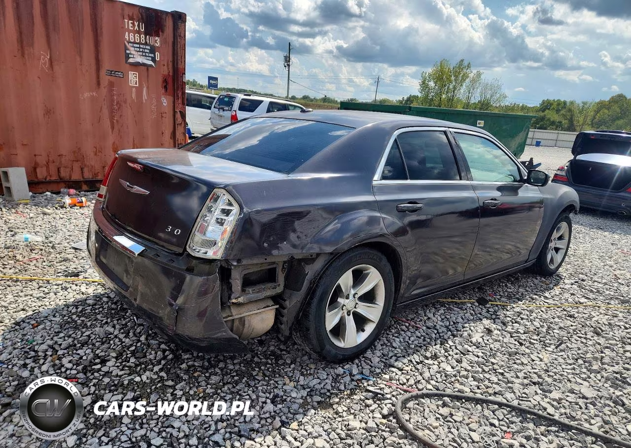 2014 Chrysler 300 VIN:2C3CCAAG8EH211606 - 3
