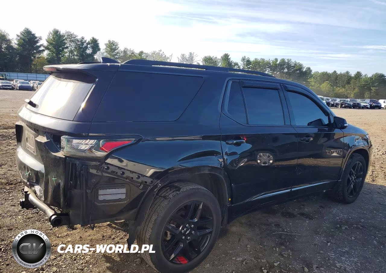 2019 Chevrolet Traverse Premier VIN:1GNERKKW4KJ272936 - 3