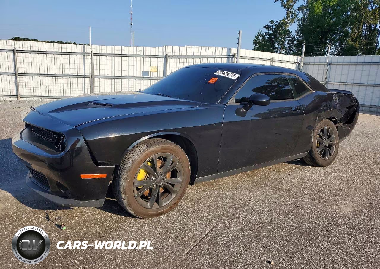 2021 Dodge Challenger Sxt