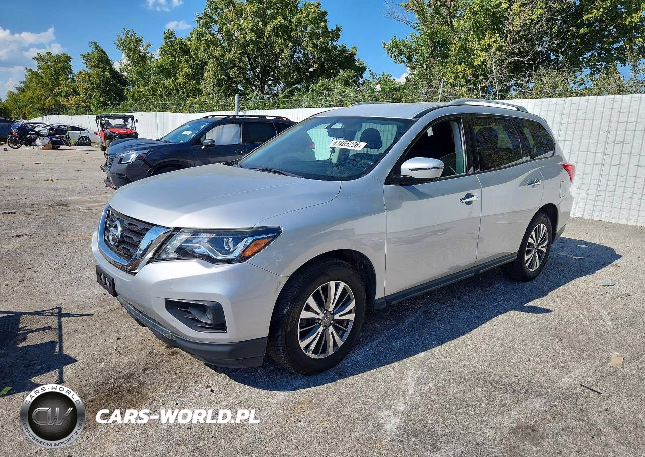 2019 Nissan Pathfinder Sv