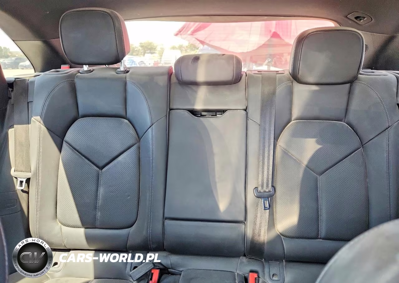 2018 Porsche Macan VIN:WP1AA2A50JLB22704 - 10
