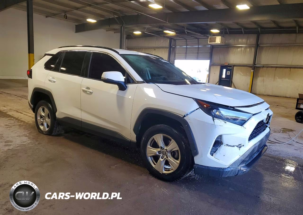 2021 Toyota Rav4 Xle VIN:2T3W1RFV5MW137712 - 4
