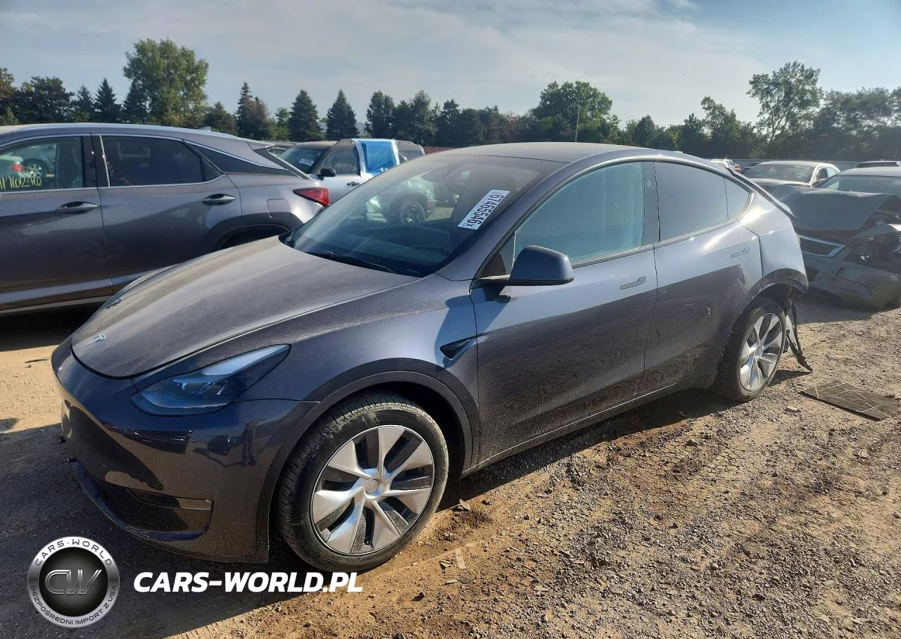 2023 Tesla Model Y VIN:7SAYGDEE6PA200791 - 1
