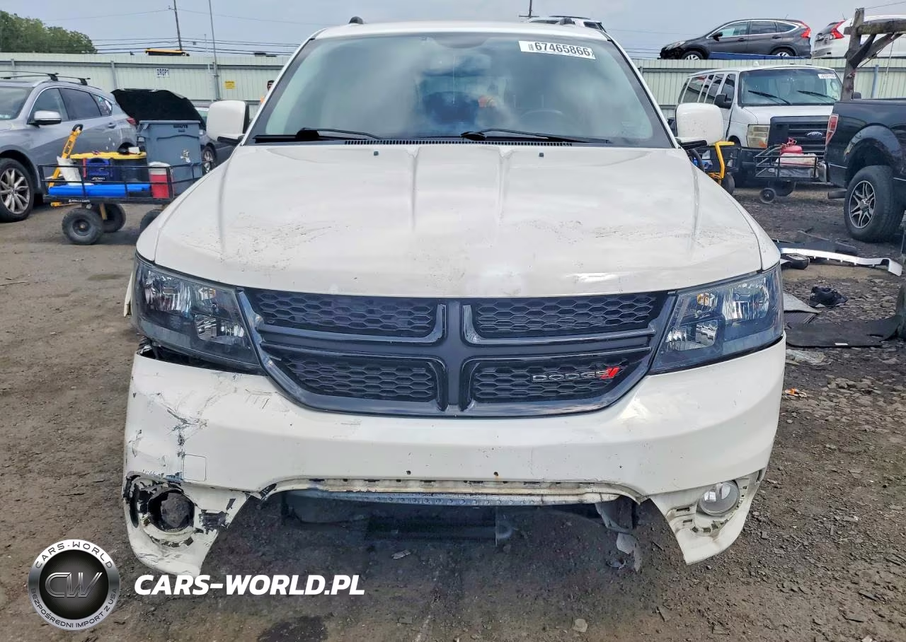 2017 Dodge Journey Crossroad VIN:3C4PDCGGXHT544138 - 5