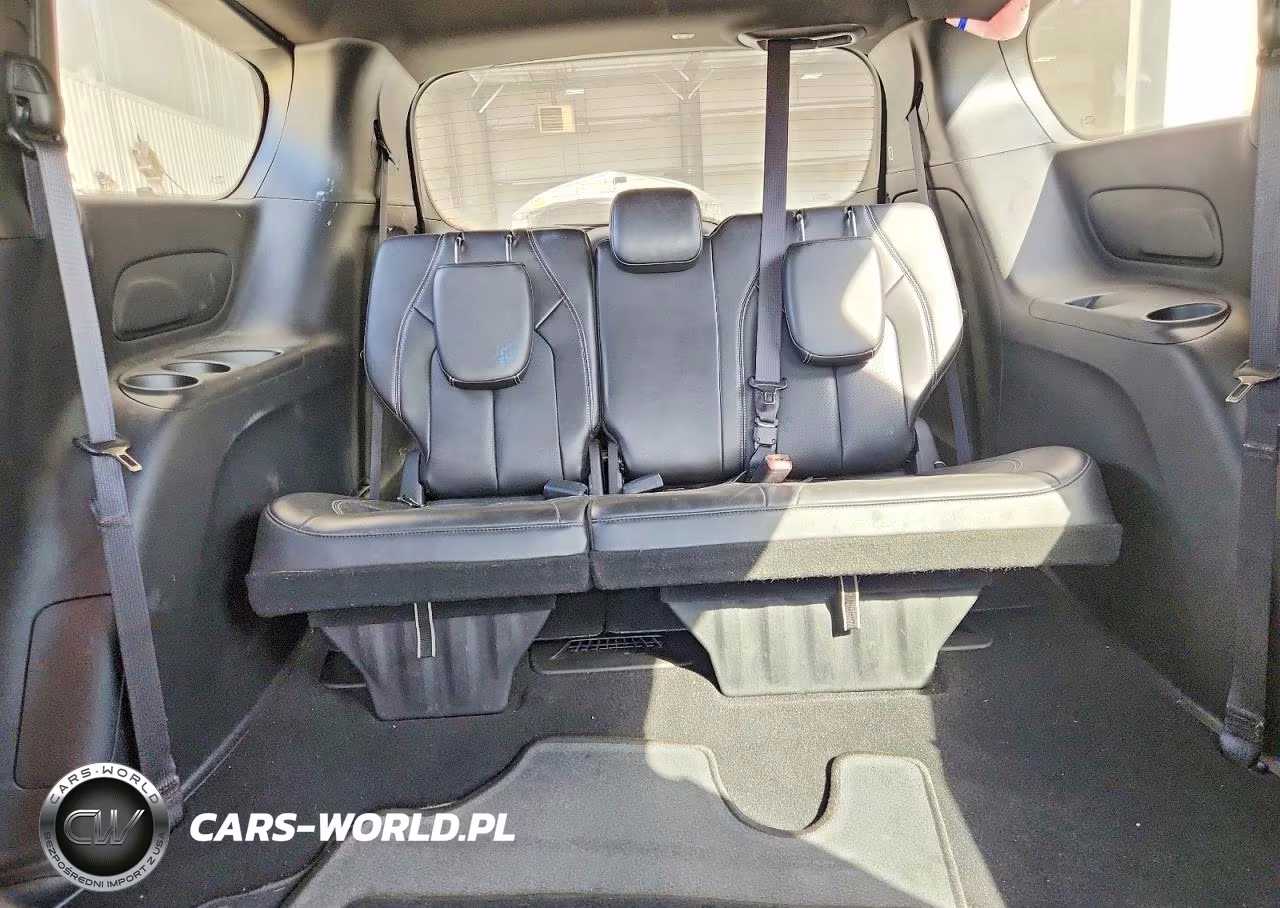 2026 Chrysler Pacifica Select VIN:2C4RC1BG2TR179487 - 10