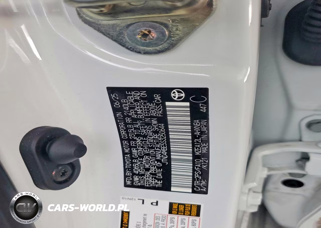 2025 Toyota Corolla Hatchback Se VIN:JTND4MBE5S3250644 - 13