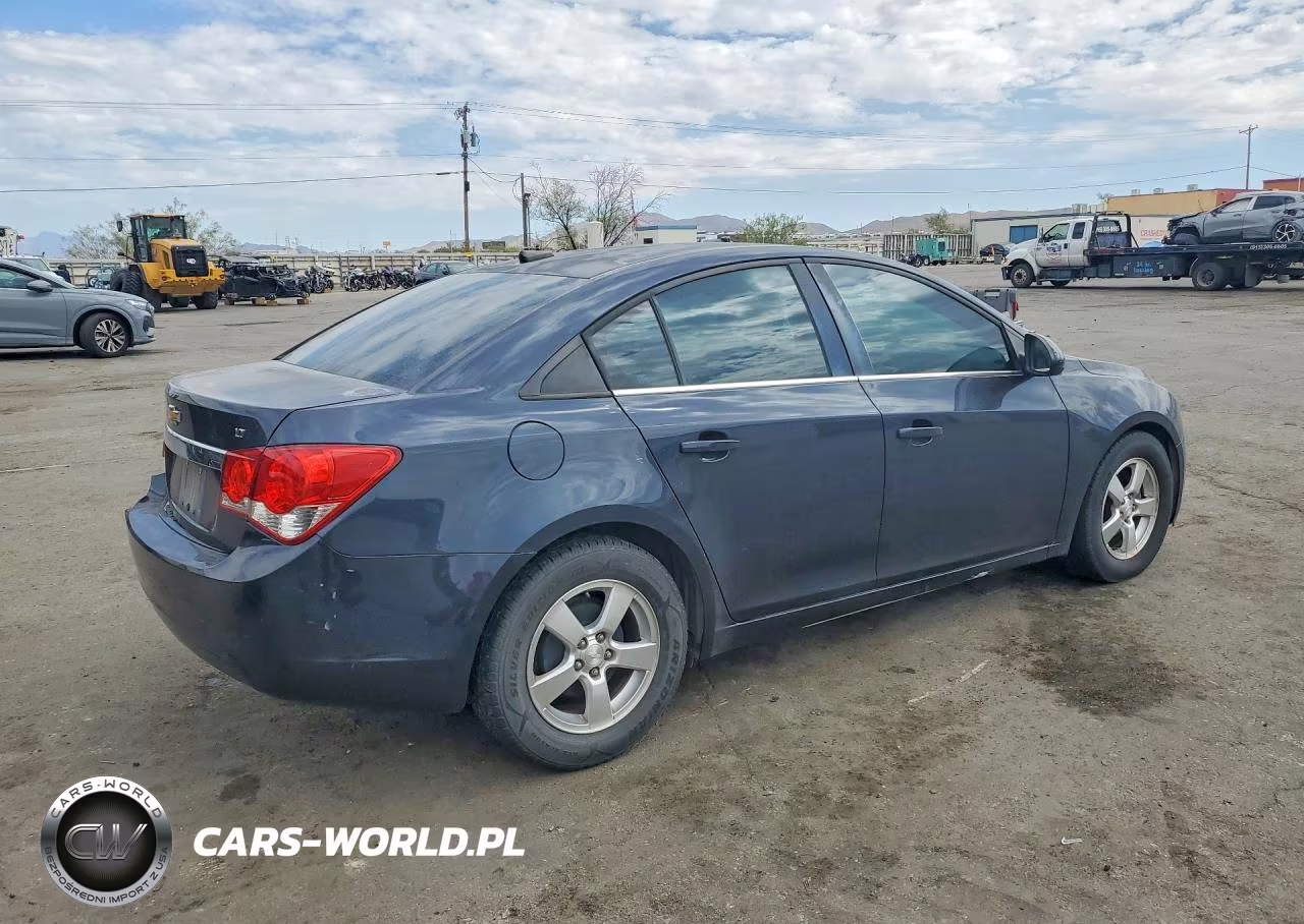 2014 Chevrolet Cruze Lt VIN:1G1PC5SB2E7107141 - 3