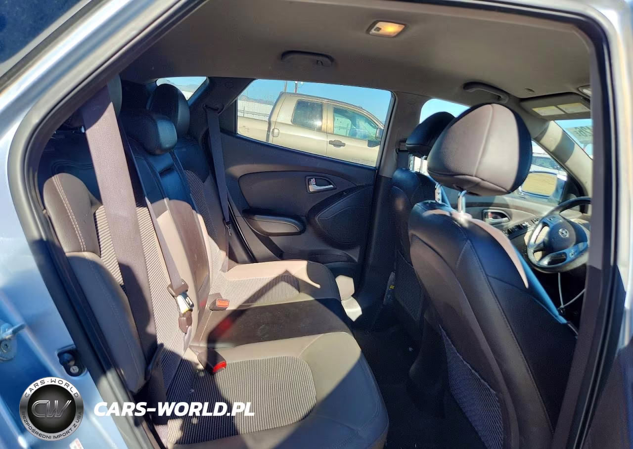 2011 Hyundai Tucson Gls VIN:KM8JUCAC5BU159753 - 11