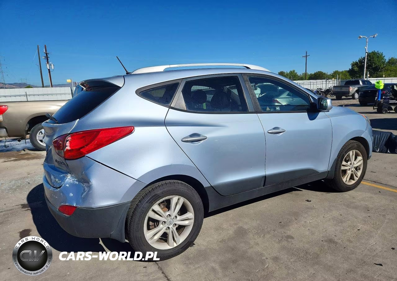 2011 Hyundai Tucson Gls VIN:KM8JUCAC5BU159753 - 3