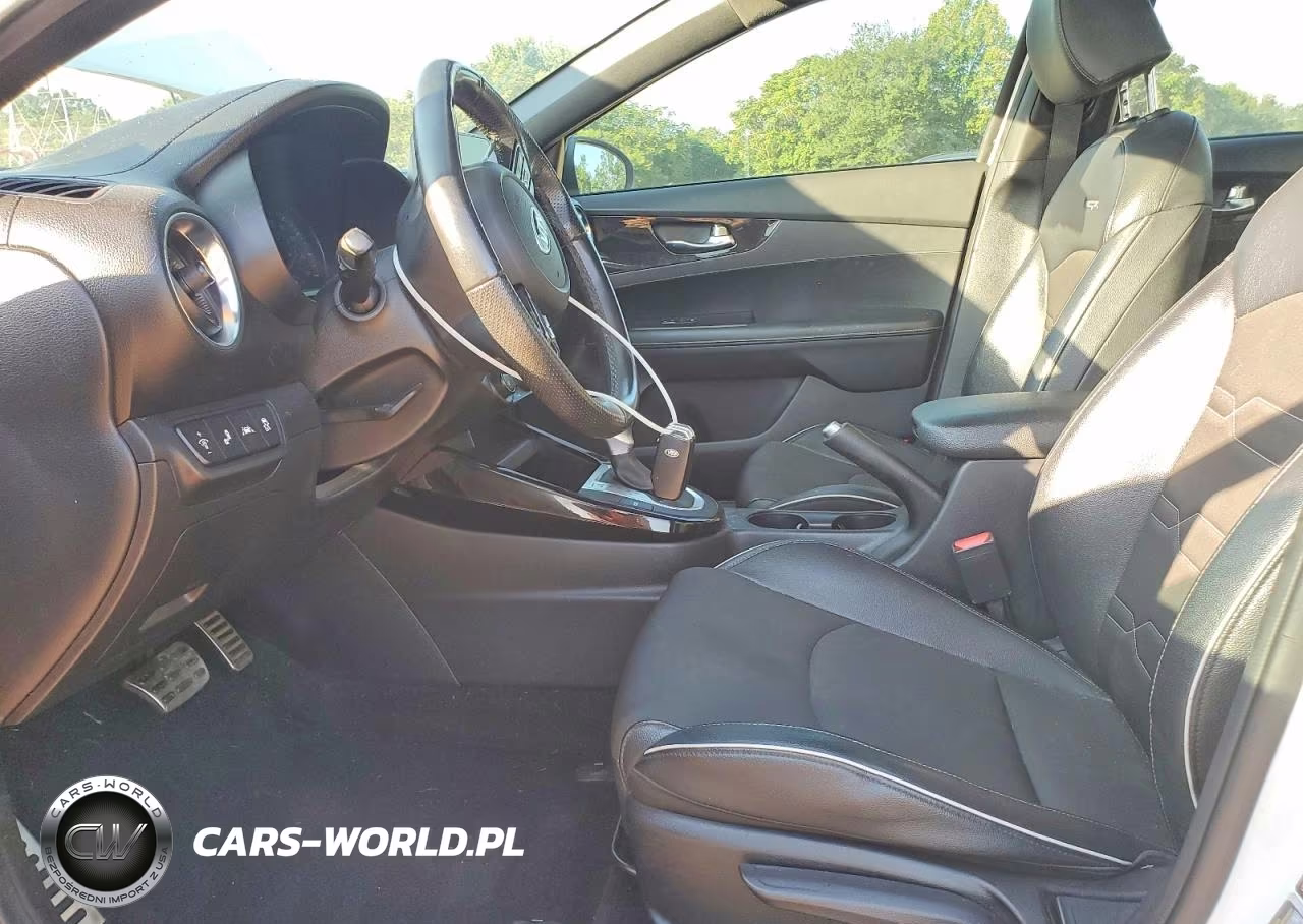 2020 Kia Forte Gt Line VIN:3KPF34AD4LE253117 - 7