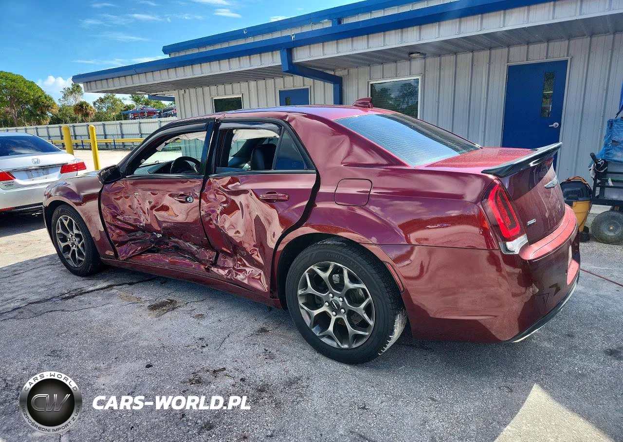 2018 Chrysler 300 S VIN:2C3CCAGG7JH331060 - 2