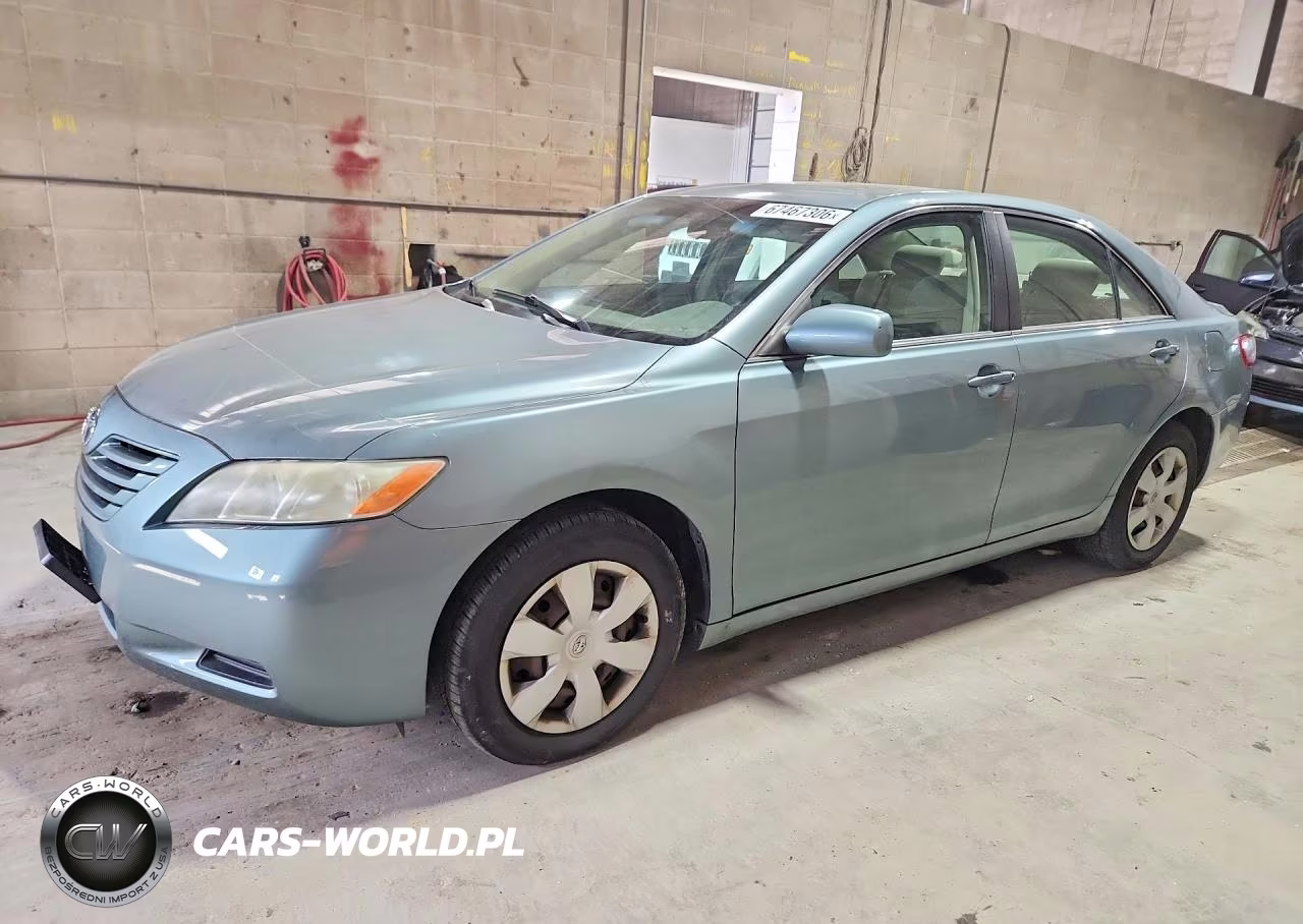 2007 Toyota Camry Le – zdjęcie 1 z 12