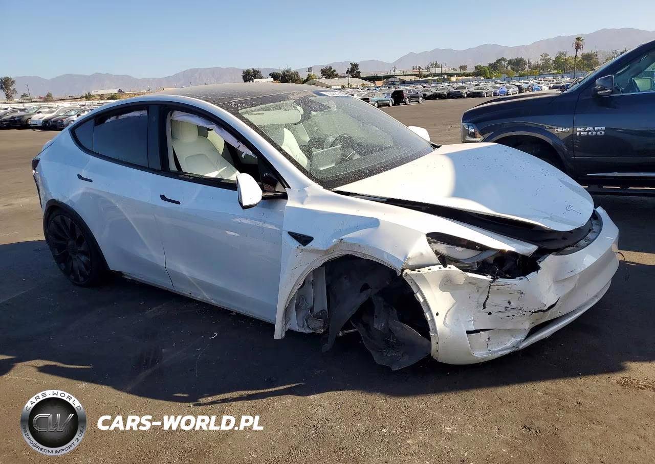 2021 Tesla Model Y VIN:5YJYGDEFXMF263414 - 4