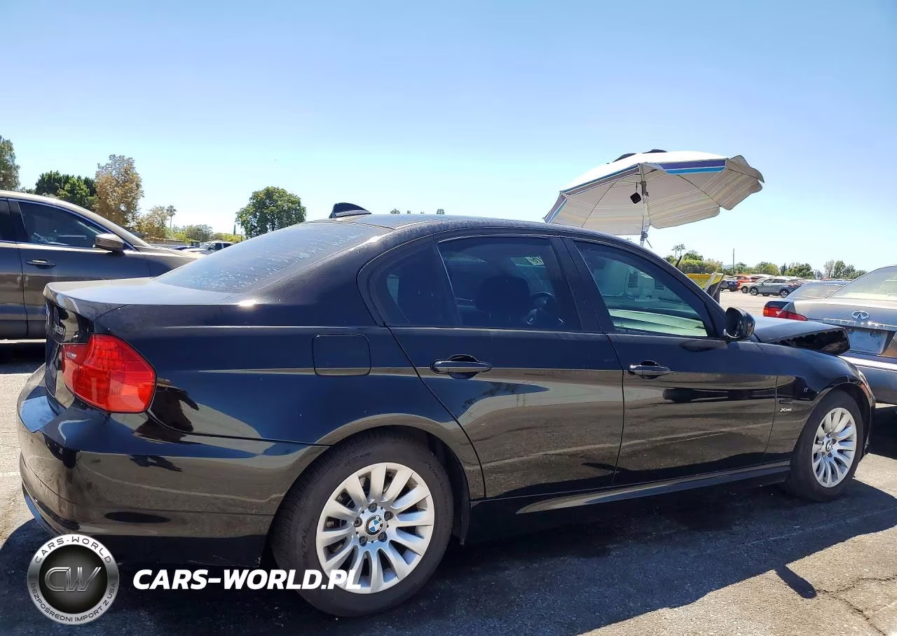 2009 BMW 328 Xi VIN:WBAPK73559A456489 - 3