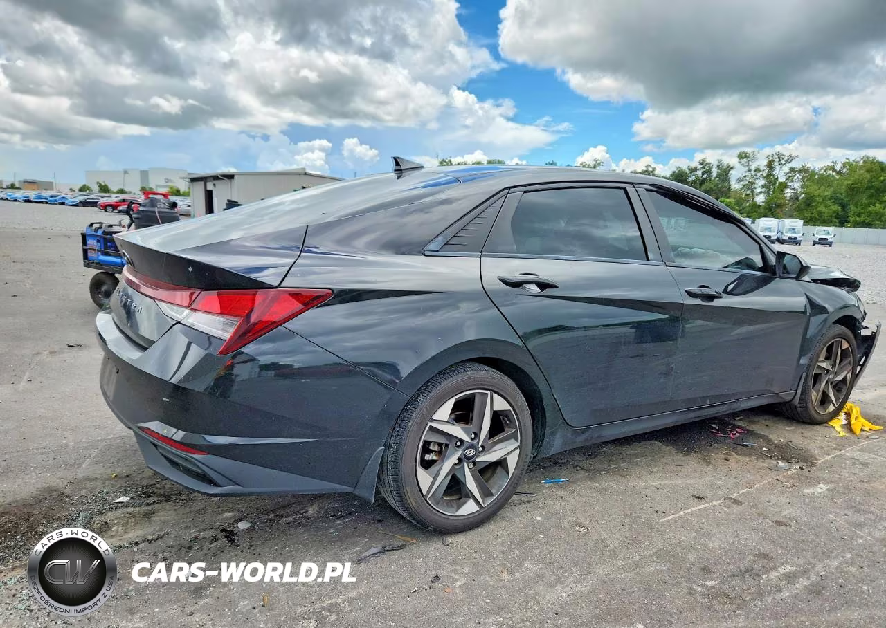2023 Hyundai Elantra Sel VIN:KMHLS4AG1PU582327 - 3