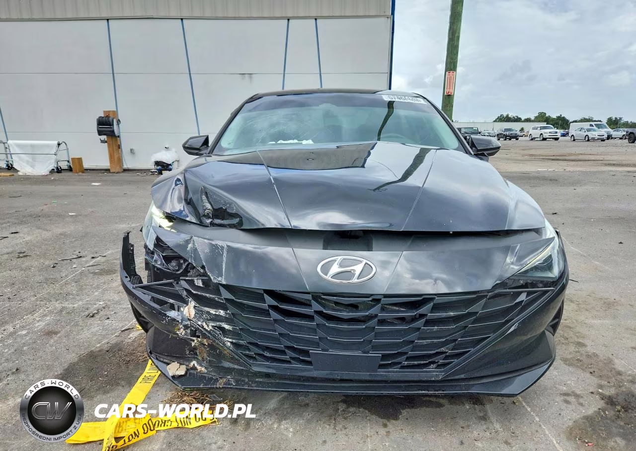 2023 Hyundai Elantra Sel VIN:KMHLS4AG1PU582327 - 5