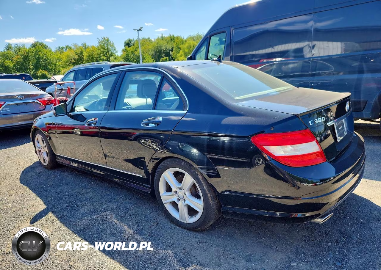 2011 Mercedes-Benz C 300 4Matic VIN:WDDGF8BB9BR186734 - 2
