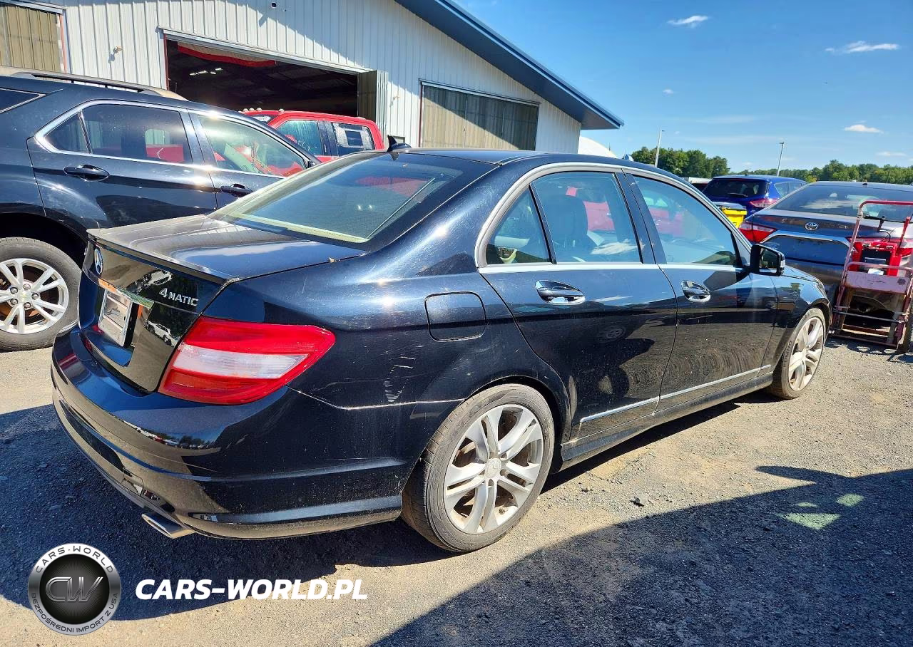2011 Mercedes-Benz C 300 4Matic VIN:WDDGF8BB9BR186734 - 3
