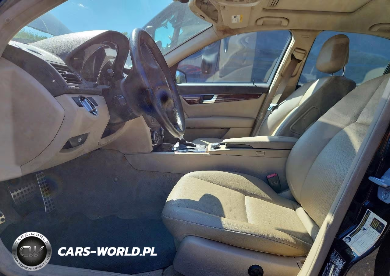 2011 Mercedes-Benz C 300 4Matic VIN:WDDGF8BB9BR186734 - 7