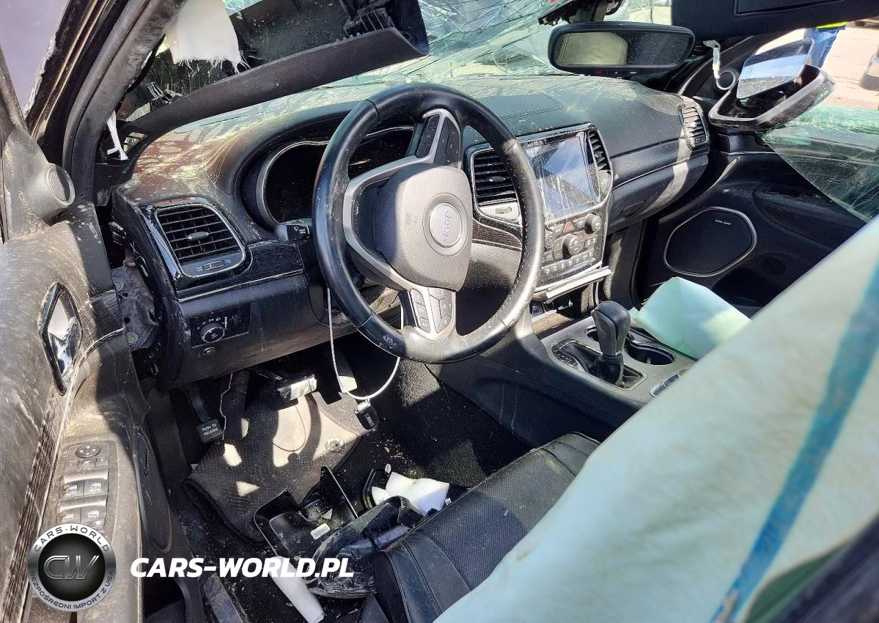 2019 Jeep Grand Cherokee Overland VIN:1C4RJFCG2KC638638 - 8