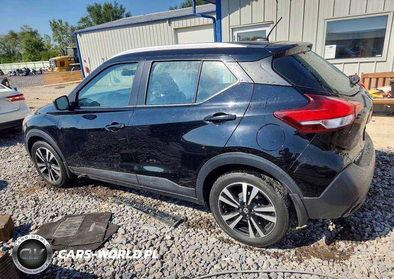 2018 Nissan Kicks Sv VIN:3N1CP5CU4JL510444 - 2