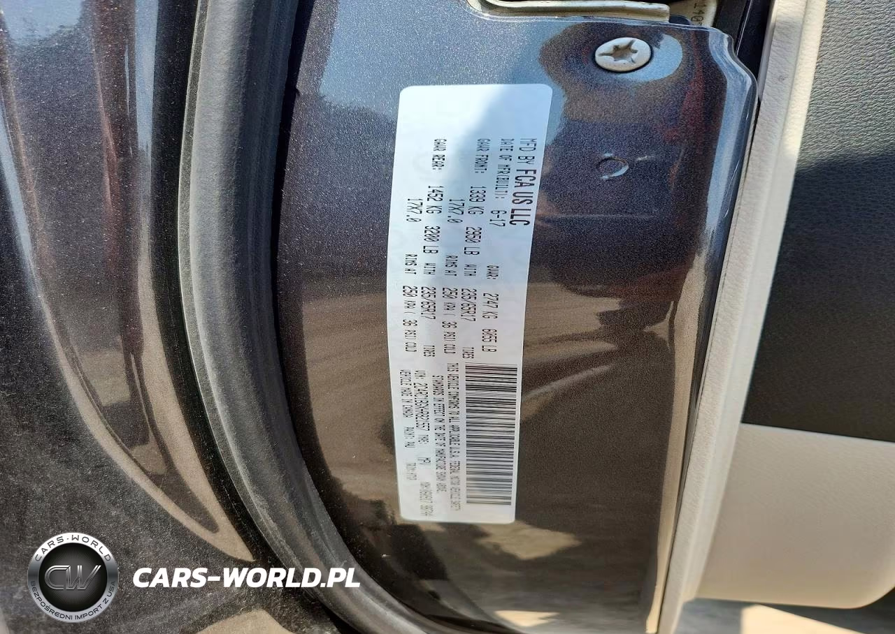 2017 Chrysler Pacifica Touring L VIN:2C4RC1BGXHR821557 - 12