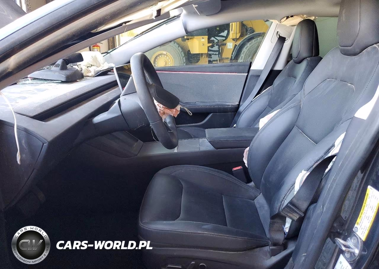 2025 Tesla Model 3 VIN:5YJ3E1EA1SF928166 - 7