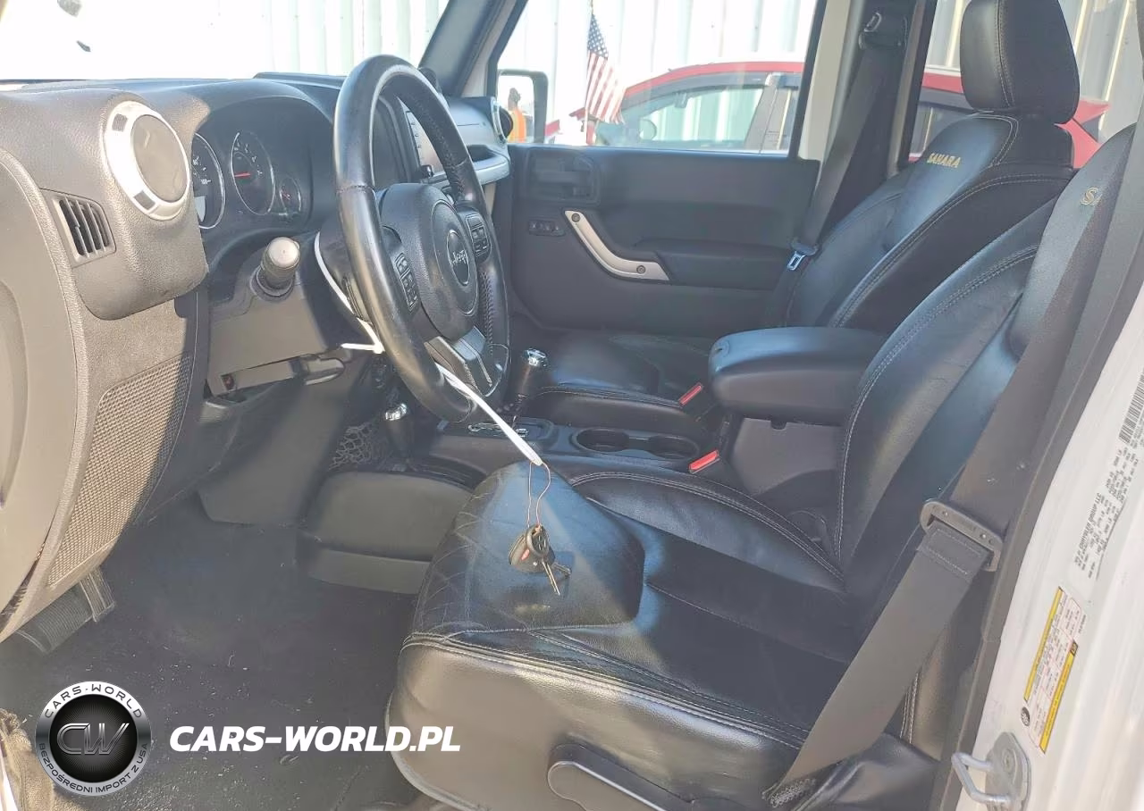 2013 Jeep Wrangler Unlimited Sahara VIN:1C4BJWEG3DL575695 - 7