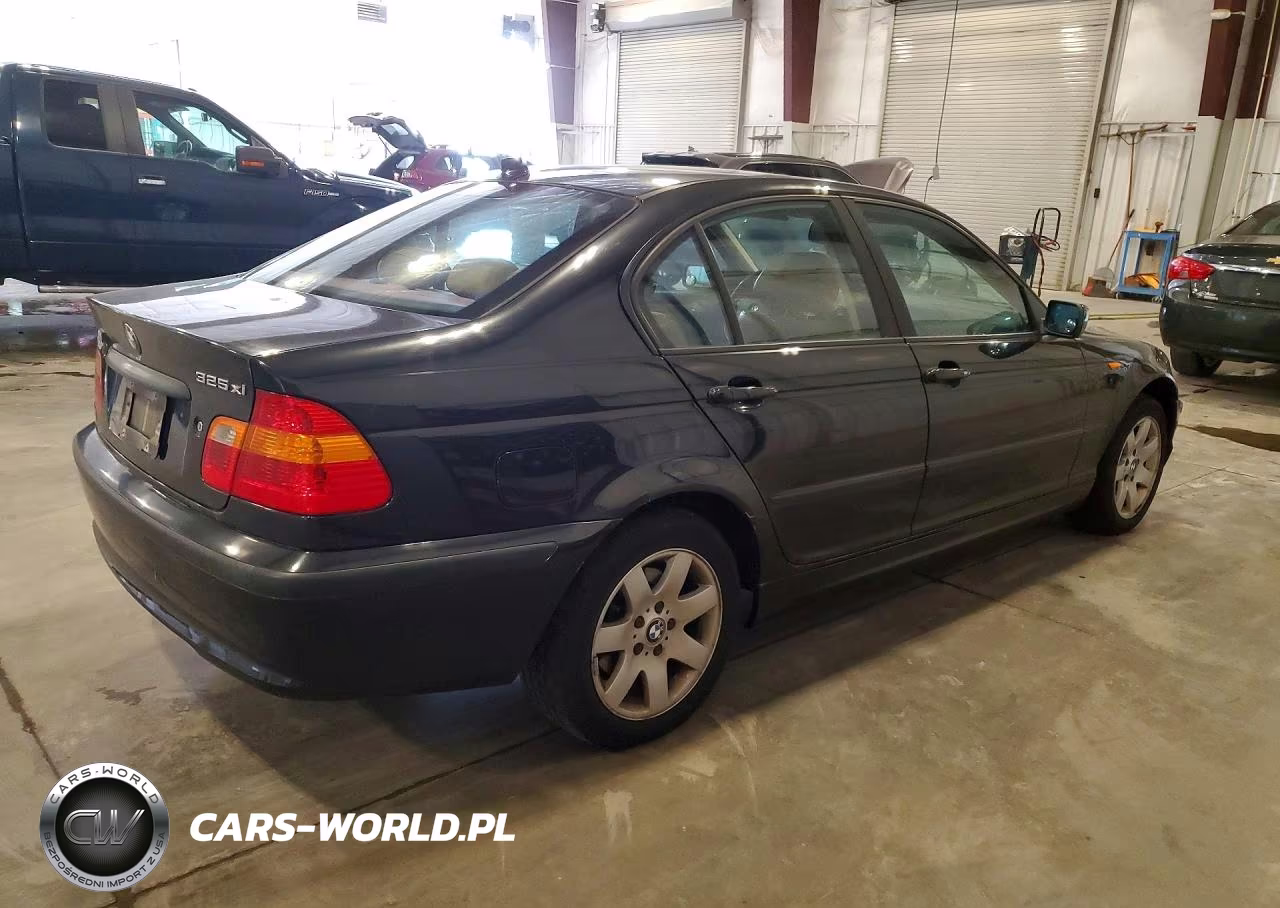 2004 BMW 325 Xi VIN:WBAEU33454PF61740 - 3