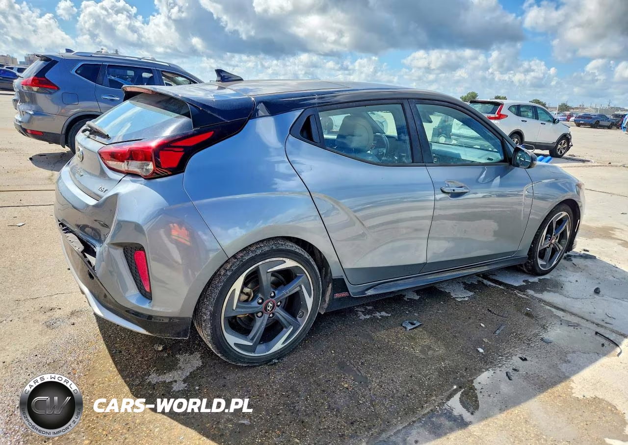 2020 Hyundai Veloster Turbo Ultimate VIN:KMHTH6AB1LU025748 - 3