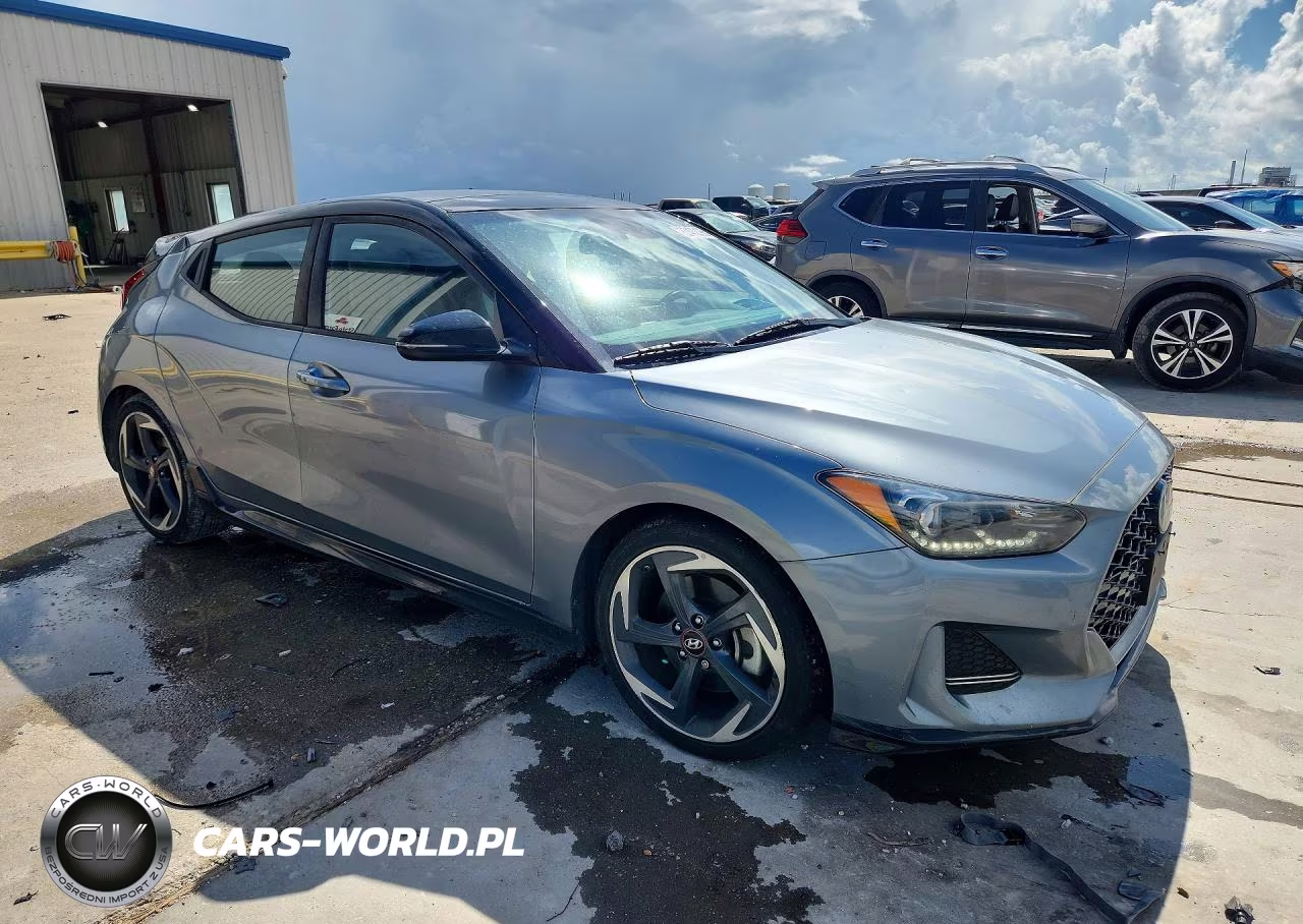 2020 Hyundai Veloster Turbo Ultimate VIN:KMHTH6AB1LU025748 - 4