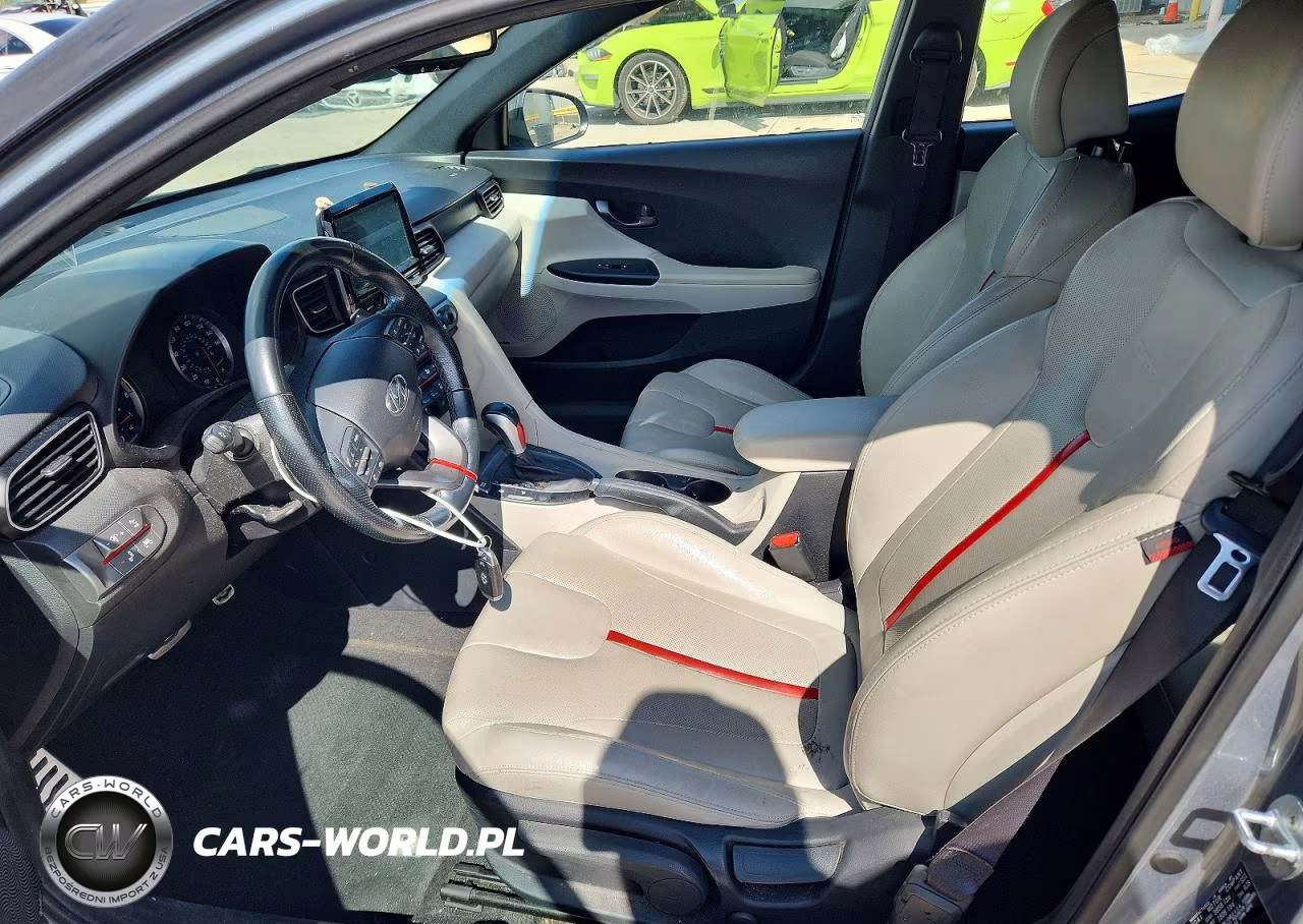 2020 Hyundai Veloster Turbo Ultimate VIN:KMHTH6AB1LU025748 - 7