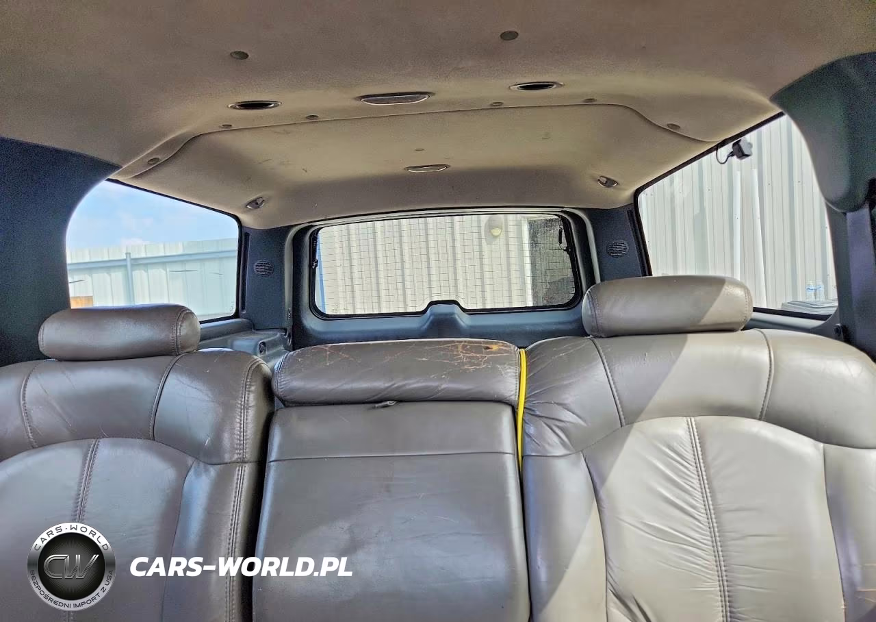 2000 Chevrolet Suburban C1500 VIN:3GNEC16TXYG176458 - 10