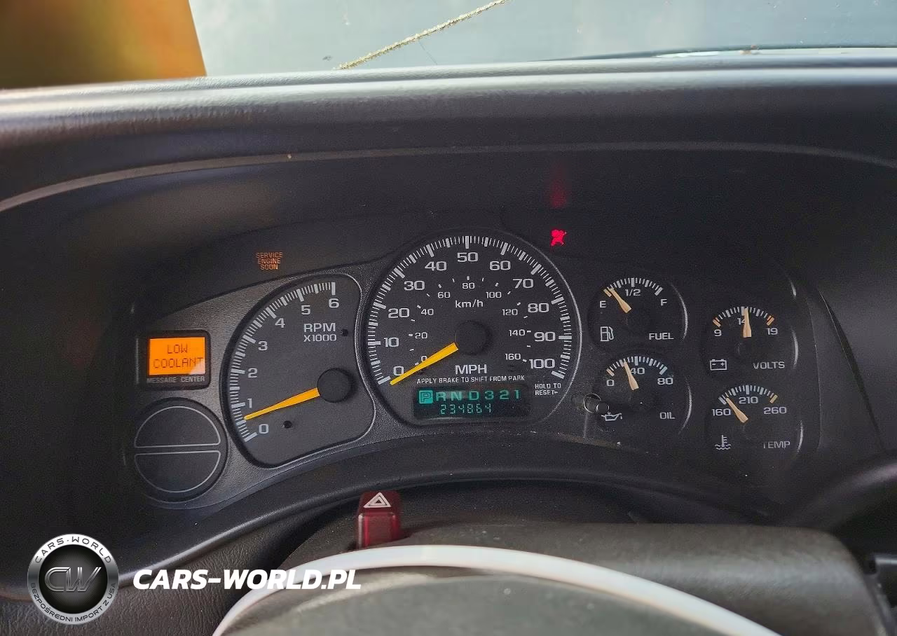 2000 Chevrolet Suburban C1500 VIN:3GNEC16TXYG176458 - 9