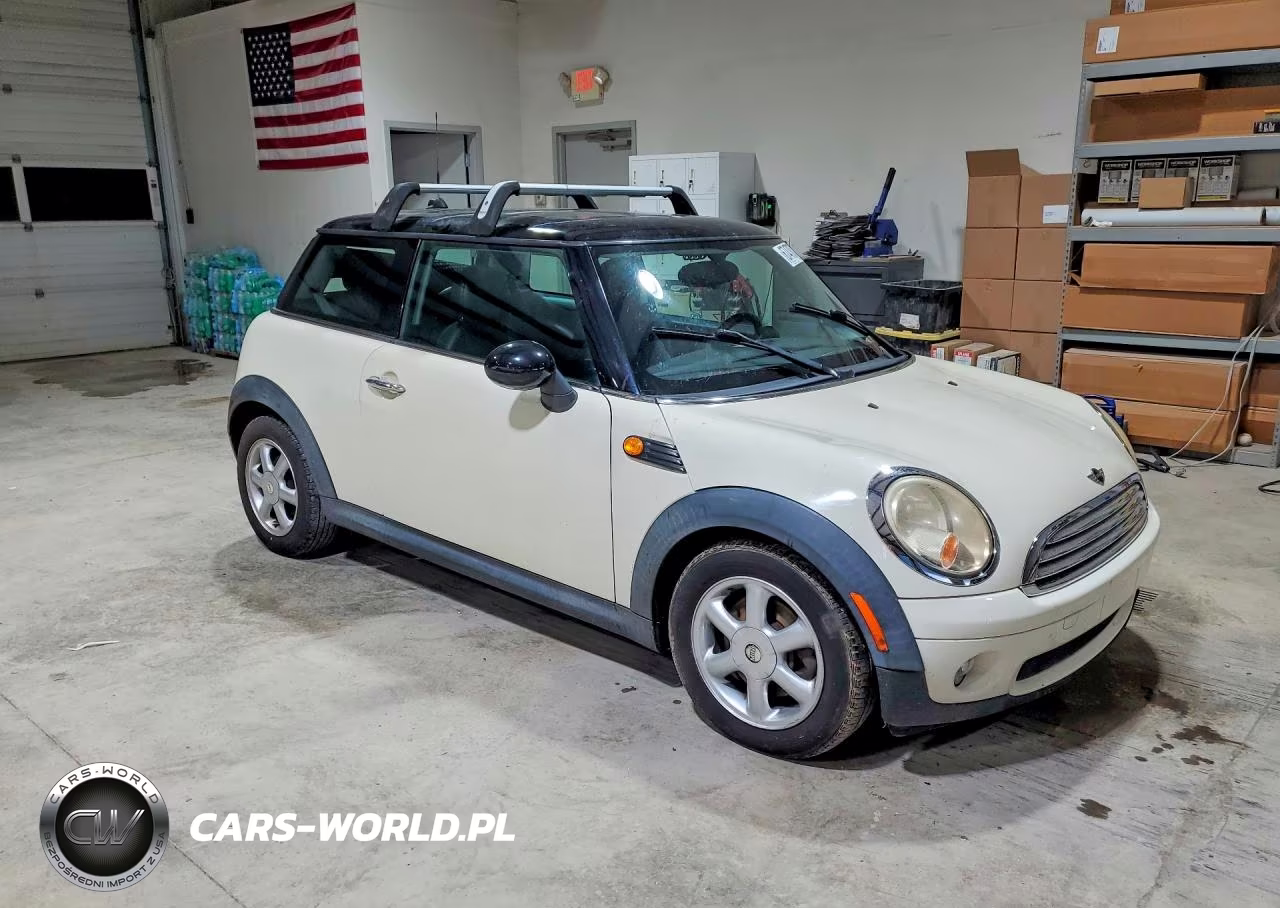 2009 Mini Cooper VIN:WMWMF33519TW77463 - 4