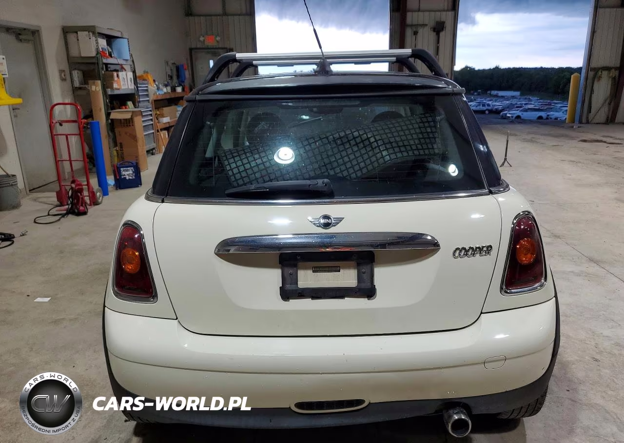 2009 Mini Cooper VIN:WMWMF33519TW77463 - 6