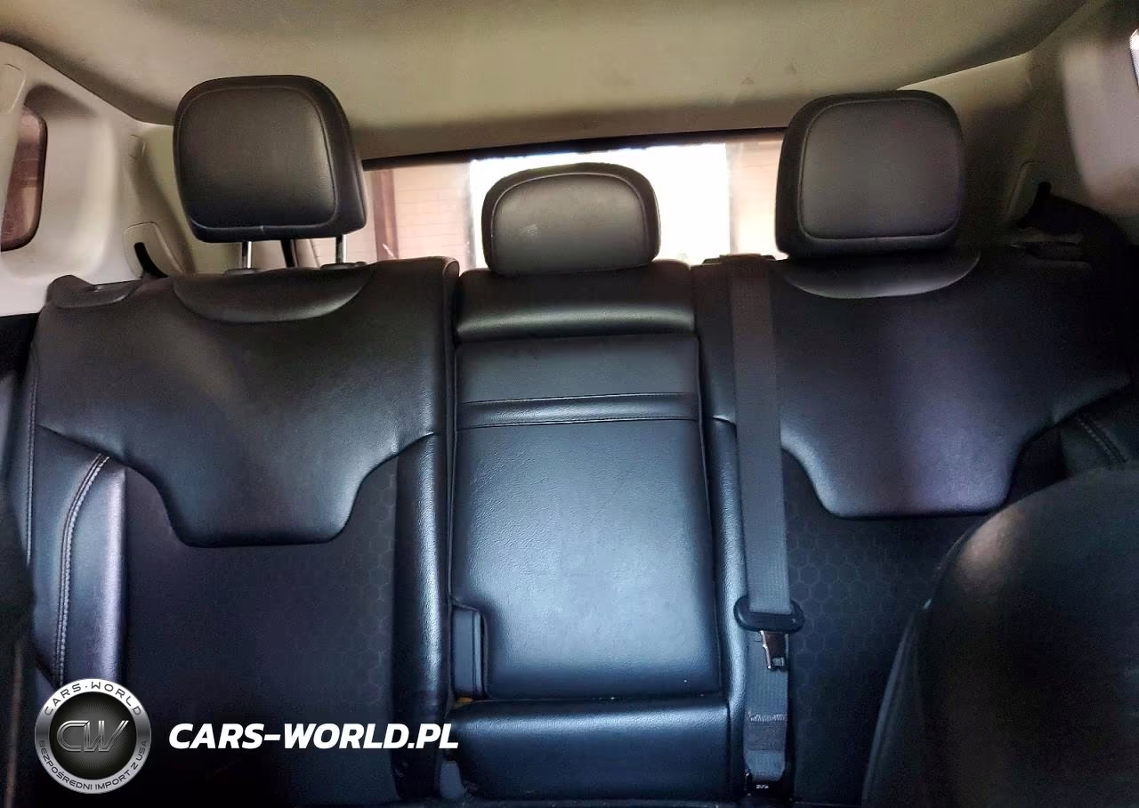 2020 Jeep Compass Latitude VIN:3C4NJDBBXLT150357 - 10