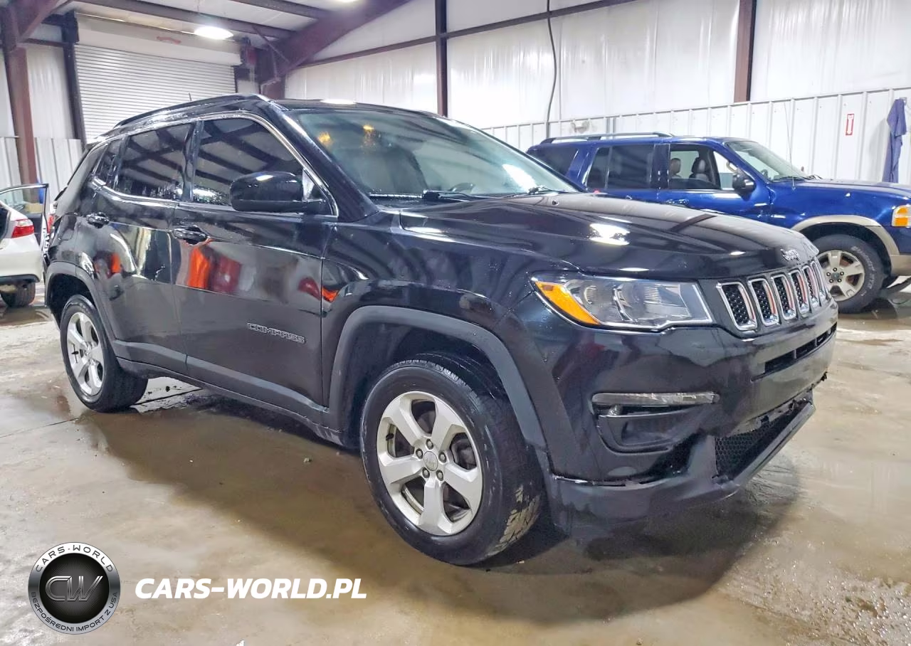 2020 Jeep Compass Latitude VIN:3C4NJDBBXLT150357 - 4