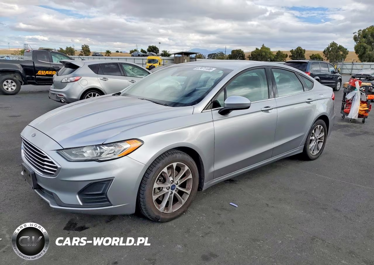 2020 Ford Fusion Se – zdjęcie 1 z 12