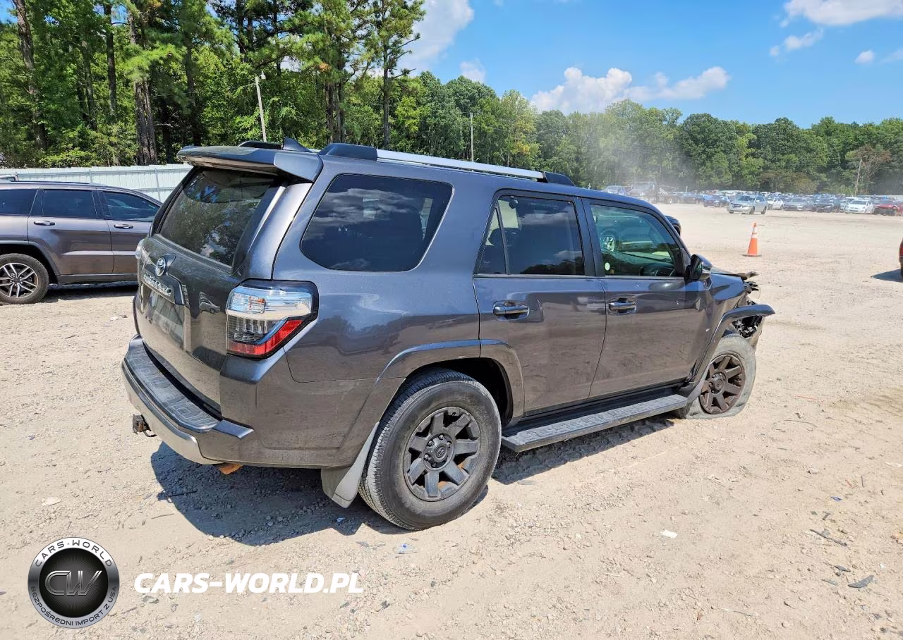 2016 Toyota 4Runner Trail Premium VIN:JTEBU5JR1G5310738 - 3