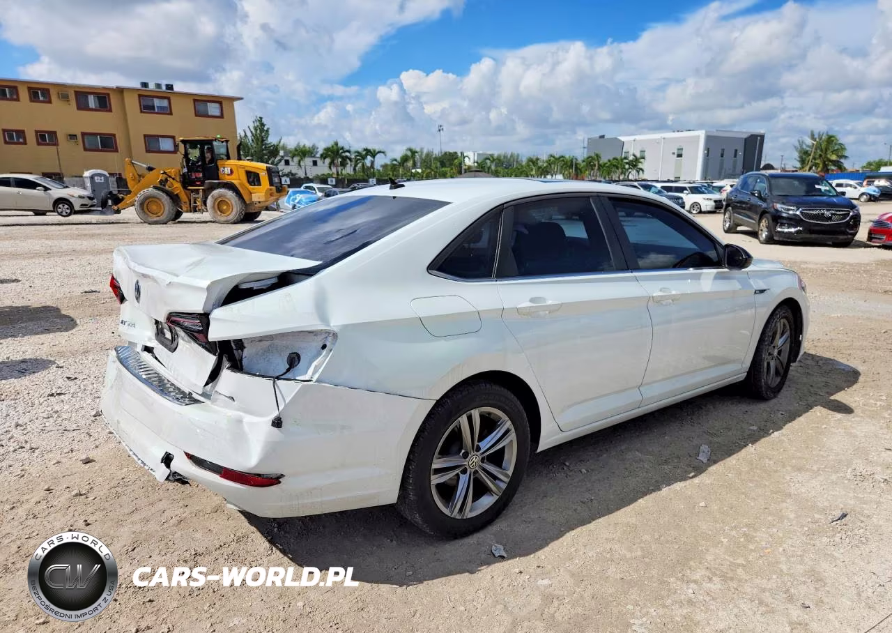 2019 Volkswagen Jetta S VIN:3VWC57BU7KM103050 - 3