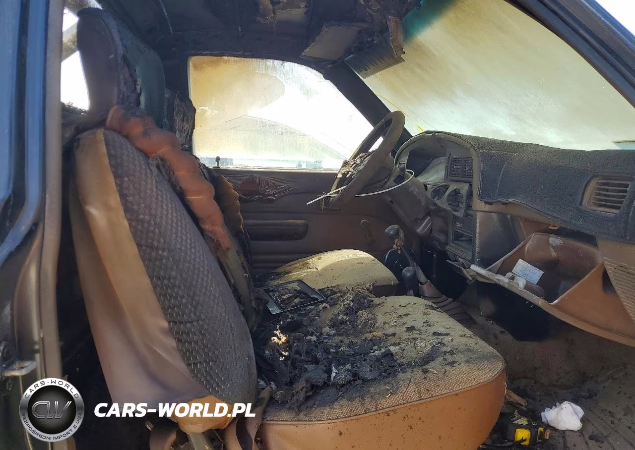 1989 Toyota Pickup Deluxe V6 VIN:JT4VN01D7K6005902 - 10