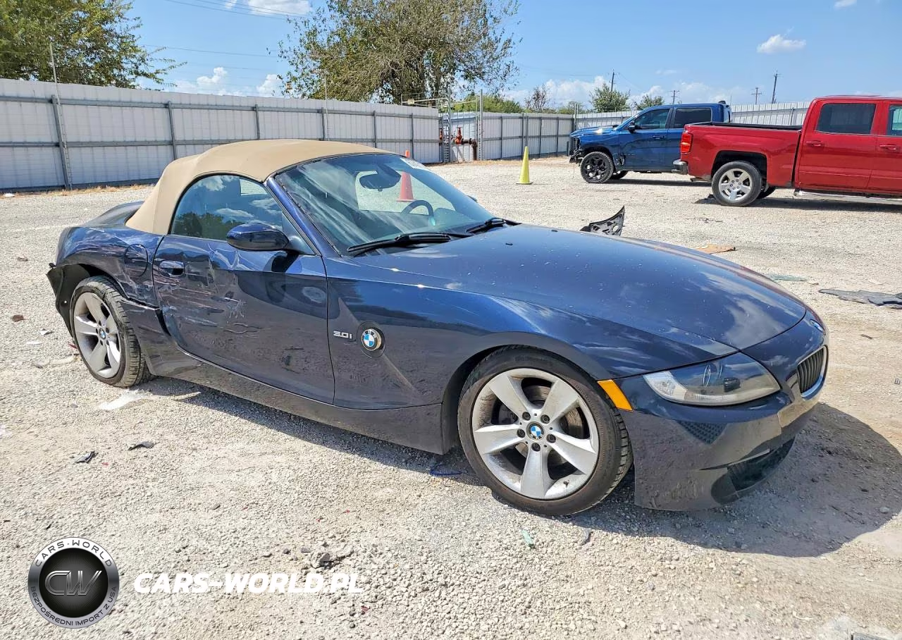 2007 BMW Z4 3.0 VIN:4USBU335X7LW60605 - 4